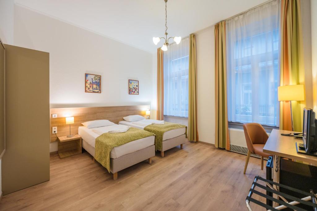 Baross City Hotel - Budapest - Resim 1