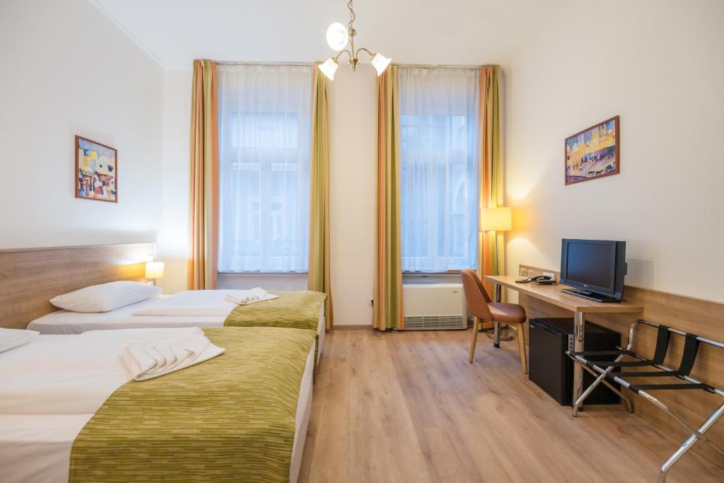 Baross City Hotel - Budapest - Resim 3