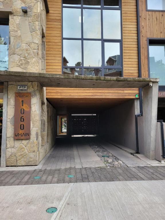 Η πρόσοψη ή η είσοδος του Departamento 25 umain