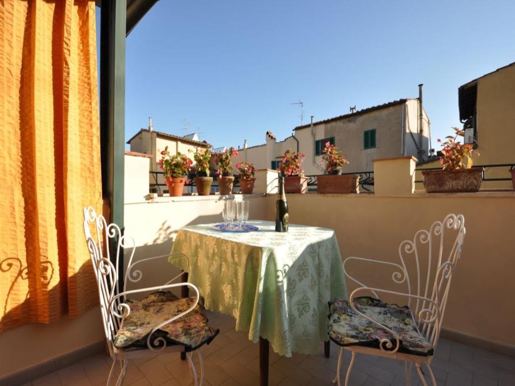 フィレンツェにあるSirioのバルコニー(テーブル、椅子2脚付)