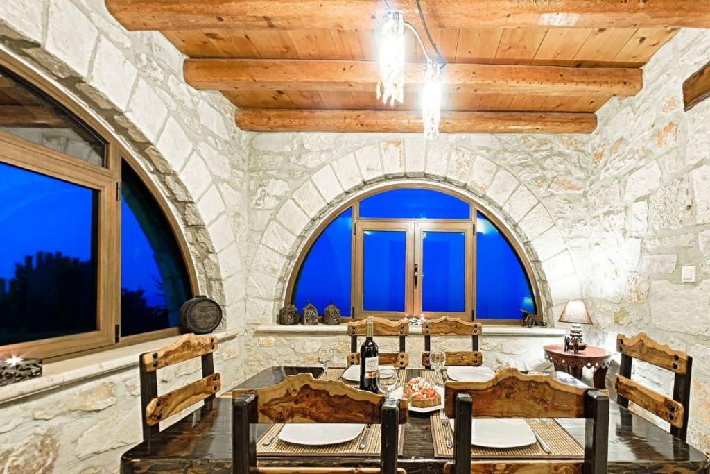 Fotografia z galérie ubytovania Villa Poseidon Residence v destinácii Skinária