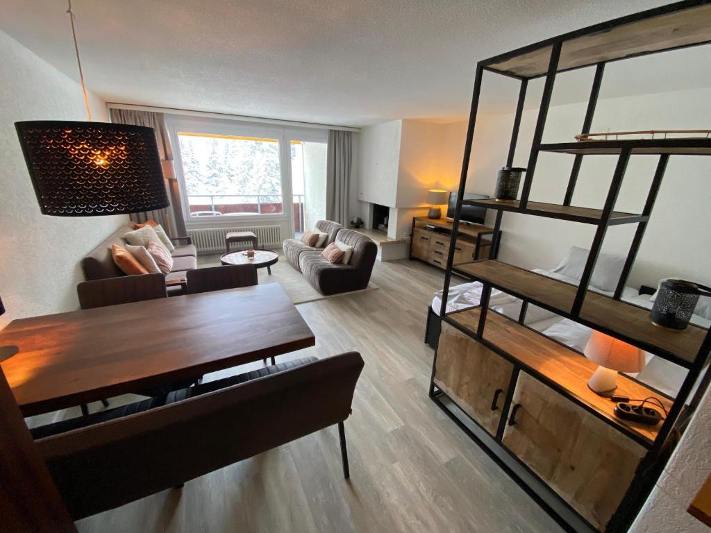 Posezení v ubytování Rothornblick 25 "renoviert" by Arosa Holiday