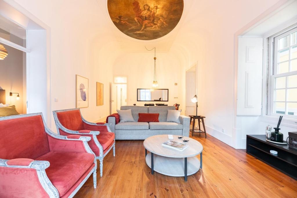 Bica Contemporary Historic 2 Bedroom Apt