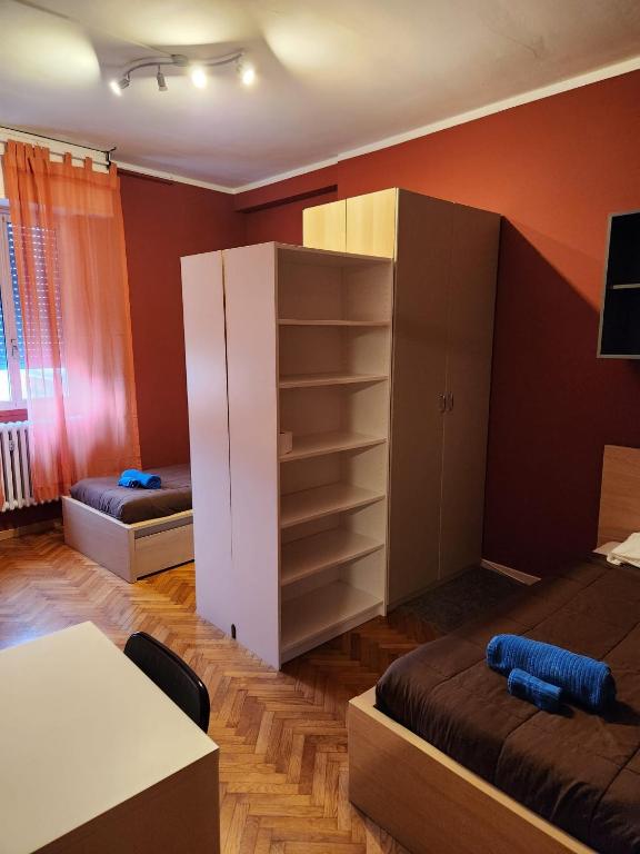Guesthouse - Metro M1 Sesto Rondò - Budget Twin Room
