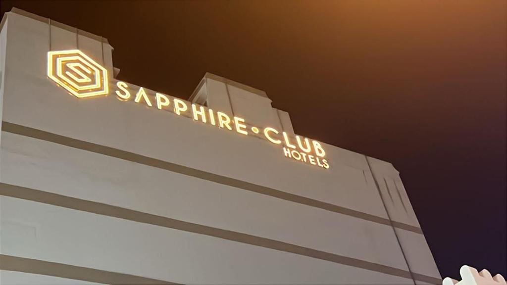 Certifikát, hodnocení, plakát nebo jiný dokument vystavený v ubytování Sapphire Club muscat Hotel