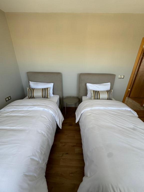 Postel nebo postele na pokoji v ubytování Ksar Labhar Second Nest