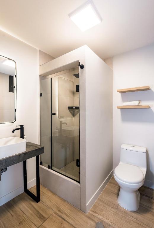 Koupelna v ubytování Miraflores Suites Centro