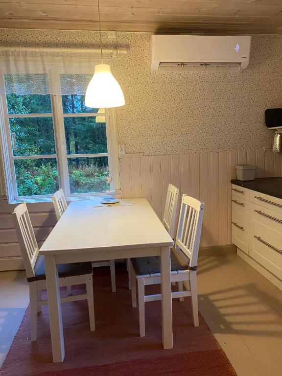 Kuchyň nebo kuchyňský kout v ubytování Kleines Haus in Schweden