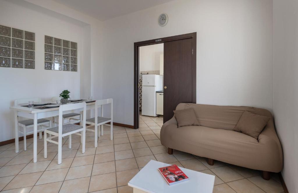 Kuchyň nebo kuchyňský kout v ubytování Stay House MXP Airport