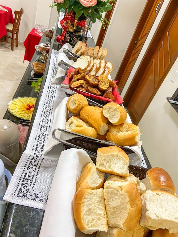 Comida no hotel ou em algum lugar perto