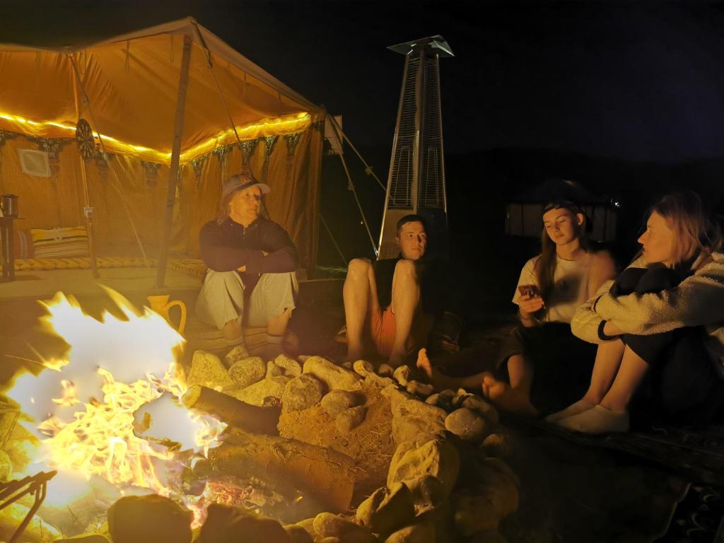 Hosté ubytování Black Sand Camp