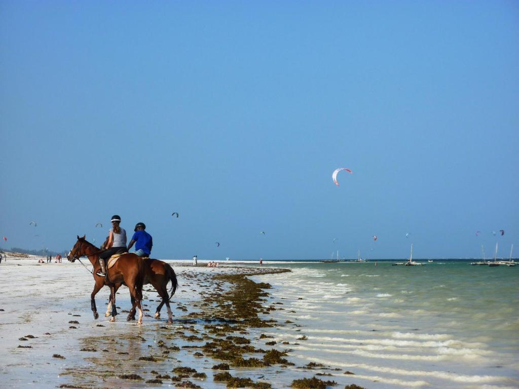 Hosté ubytování Lantana Galu Beach