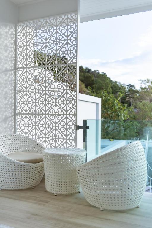 Balkón nebo terasa v ubytování Koh Chang Luxury Pool Villas Premium