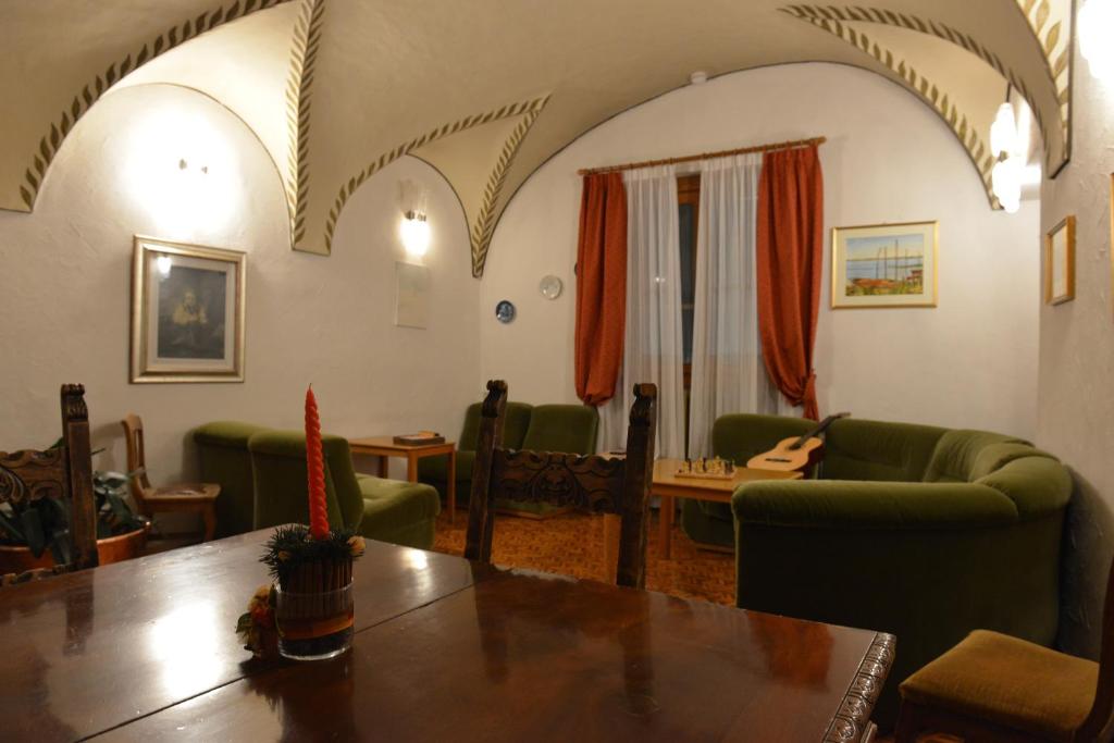 Posedenie v ubytovaní Hotel Gufo