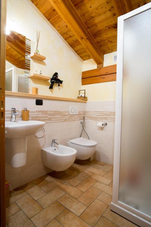 B&B Au Coin Du Village - Deluxe Tweepersoonskamer Met Extra Bed
