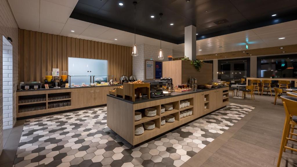 Restaurace v ubytování Holiday Inn Express - Luzern - Kriens by IHG