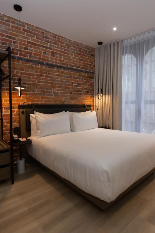 Le Petit Hotel Notre Dame - Resim 22