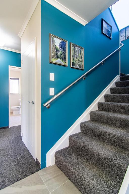 Comfortable Spacious Home, Close to Beach - Resim 13