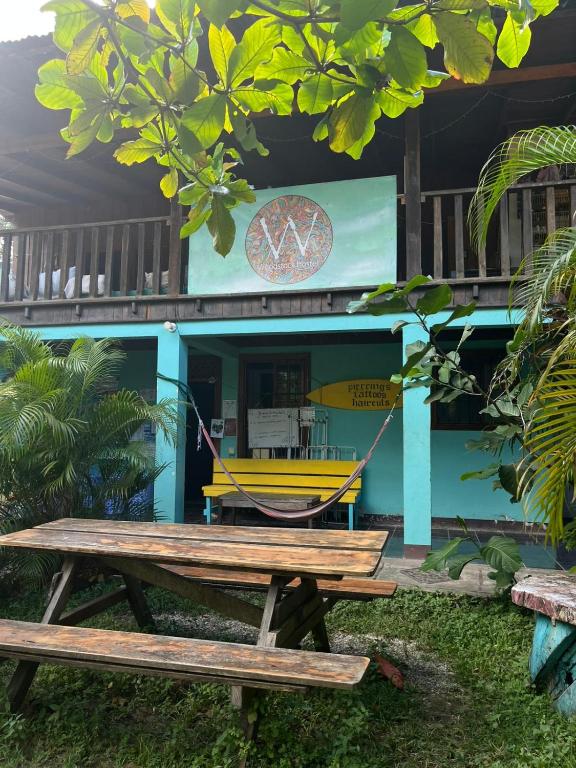 Balkón nebo terasa v ubytování Woodstock Hostel