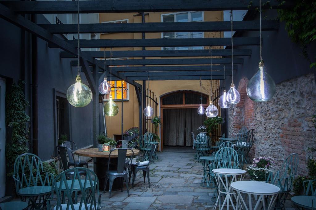 Cathedral Prague Apartments - Resim 36