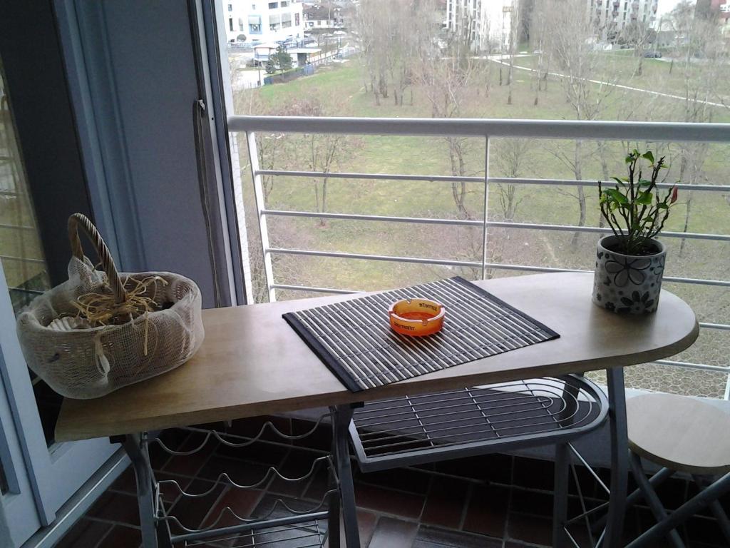 Balkon lub taras w obiekcie Apartment Karlos