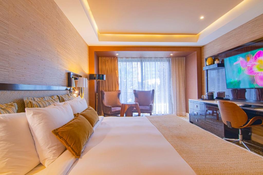 TV a/nebo společenská místnost v ubytování K Tower Boutique Hotel By Lucerna