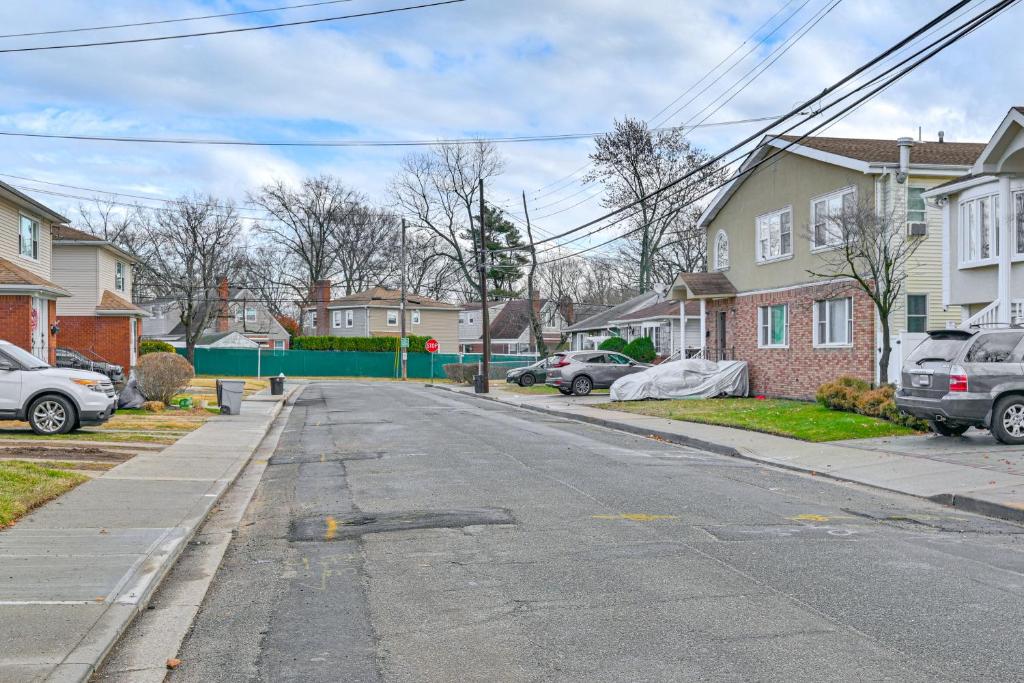 2 Mi to UBS Arena WFH-Friendly Couples Retreat, South Floral Park