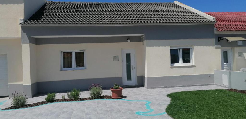 バレアルにあるBaleal Atlantic 10の小屋