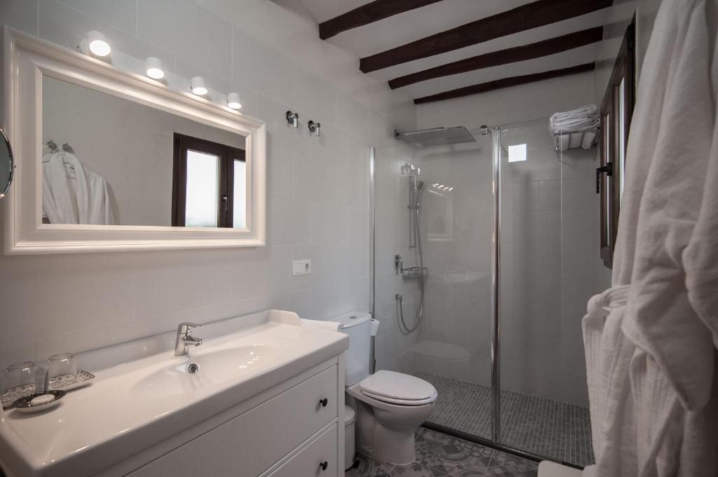 Un baño de Cases Noves - Boutique Accommodation - Adults Only