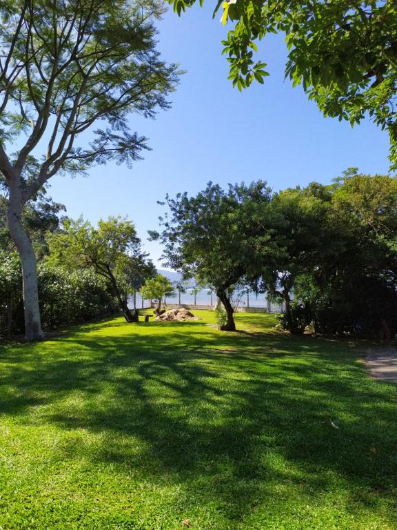 Phong cảnh thiên nhiên gần công viên nghỉ dưỡng