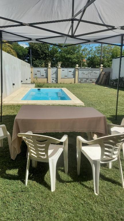 Bazén v ubytování Quinta Las Margaritas nebo v jeho okolí