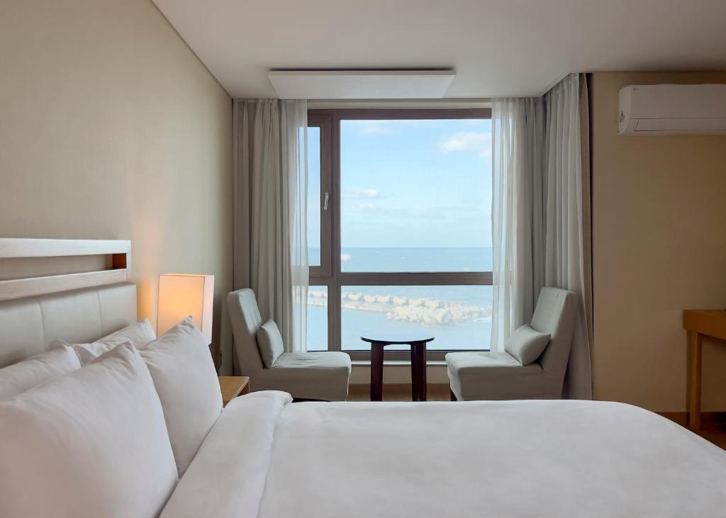Ocean Suites Jeju Hotel photo