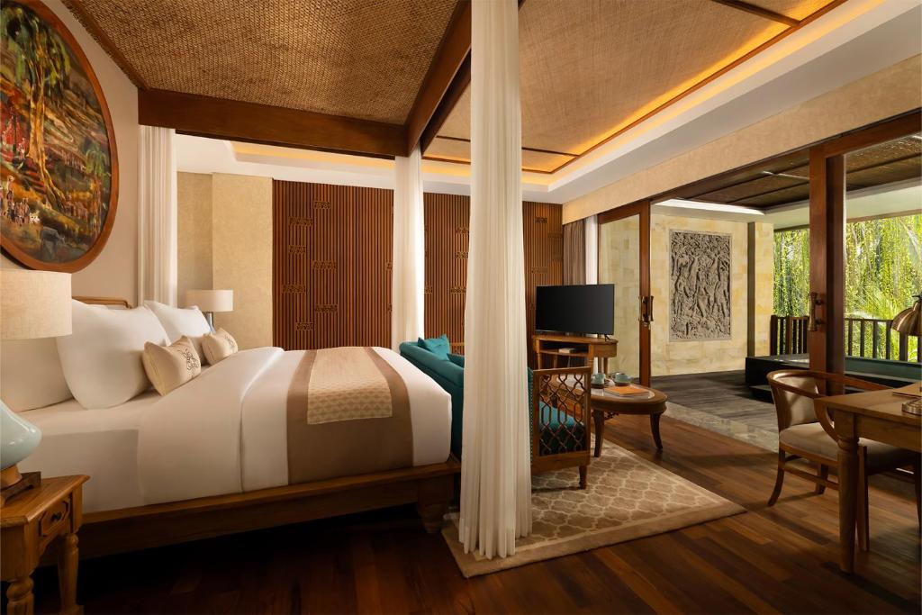 TV a/nebo společenská místnost v ubytování Abisena Wellness & Resort Ubud-Adult Only