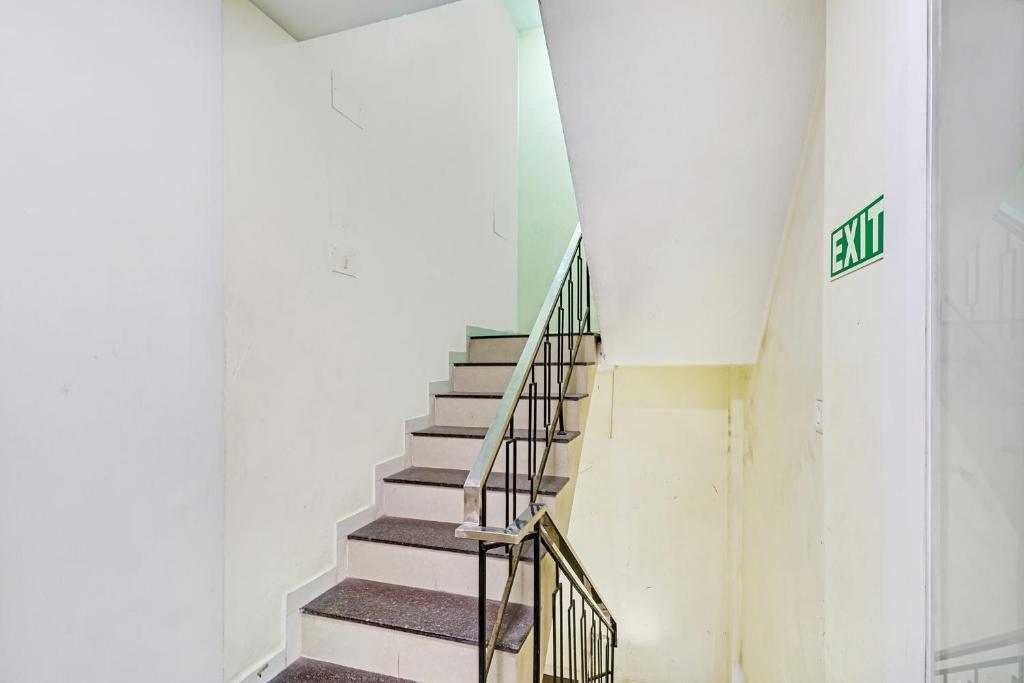 Fotografie z fotogalerie ubytování Fabhotel Colors Service Apartment - Nr MRC Nagar v destinaci Čennaí