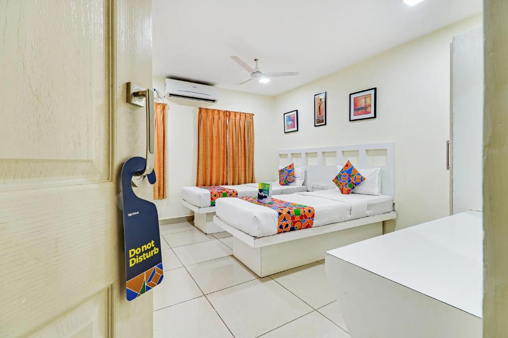 Fotografie z fotogalerie ubytování Fabhotel Colors Service Apartment - Nr MRC Nagar v destinaci Čennaí