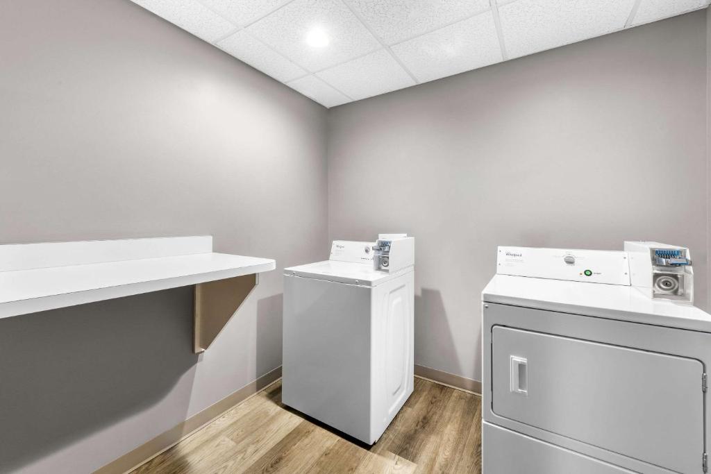 Comfort Suites Knoxville West - Farragut photo