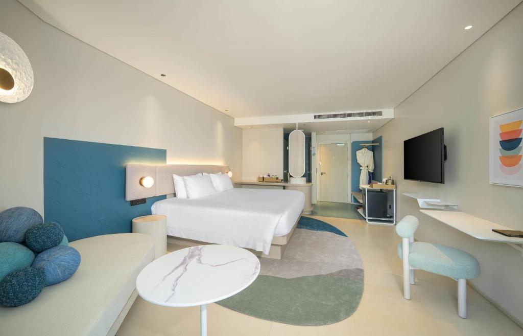 Centara Karon Resort Phuket - 1