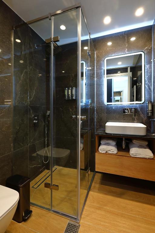 Zotos Luxury Living - 3