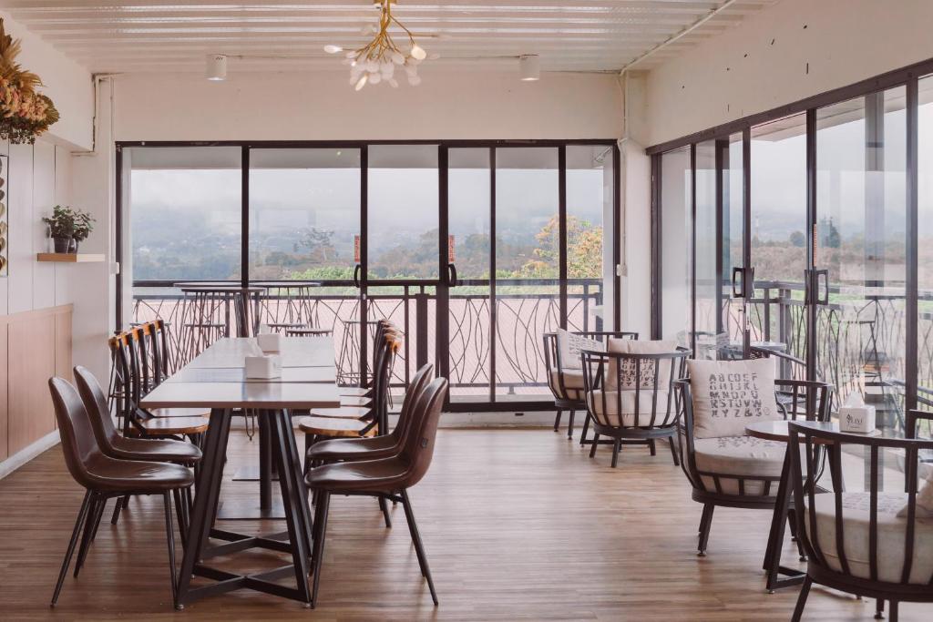Restaurace v ubytování Fahira Hotel Syariah Bukittinggi