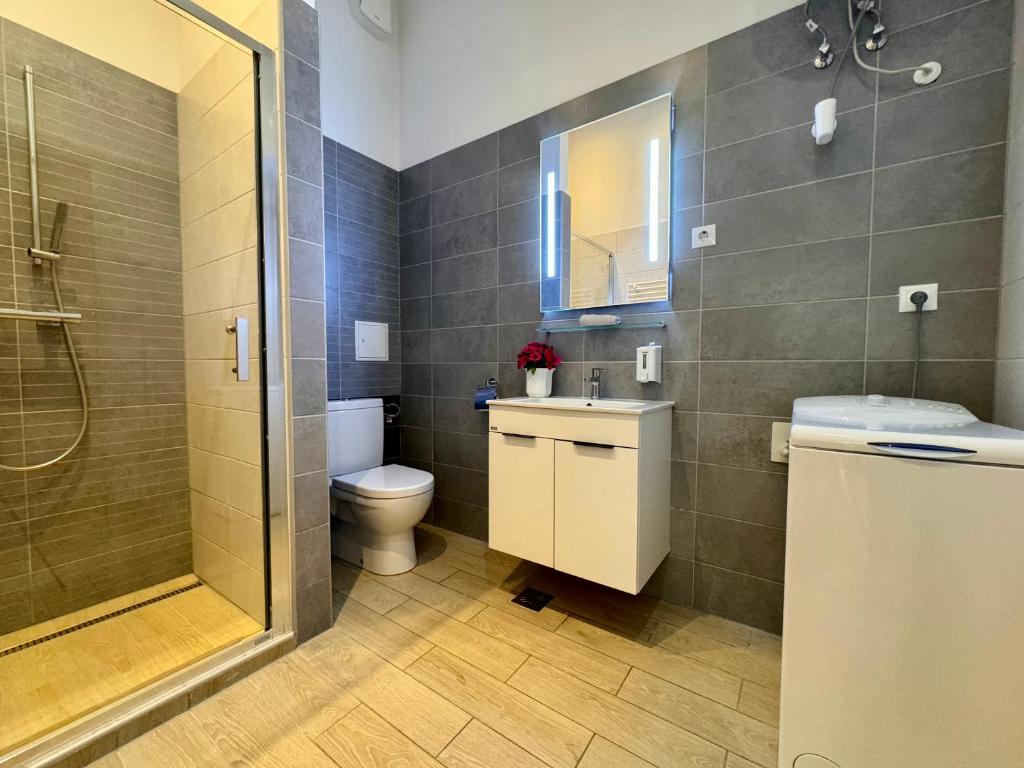 GRACIA APARTMENT HOUSE - Resim 3