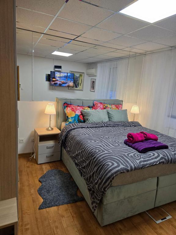 APARTMAN LAVANDA ZAGREB 57 Square Meters 2 Bedrooms Free Parking Self Check-in