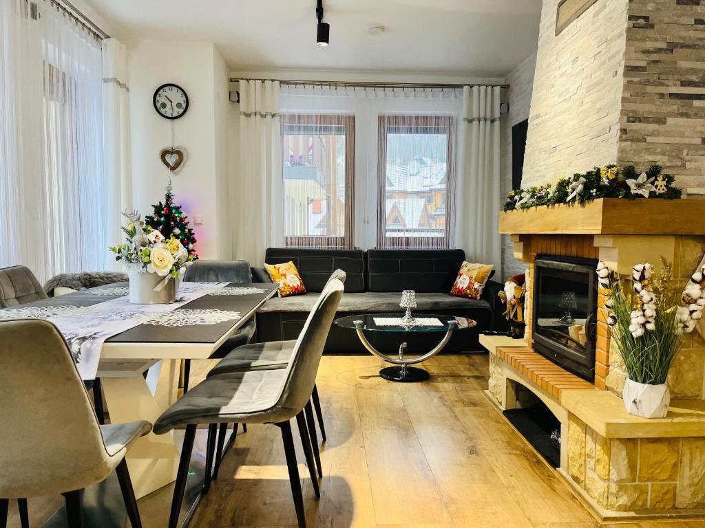Posedenie v ubytovaní Apartament Rodzinny Gubałówka