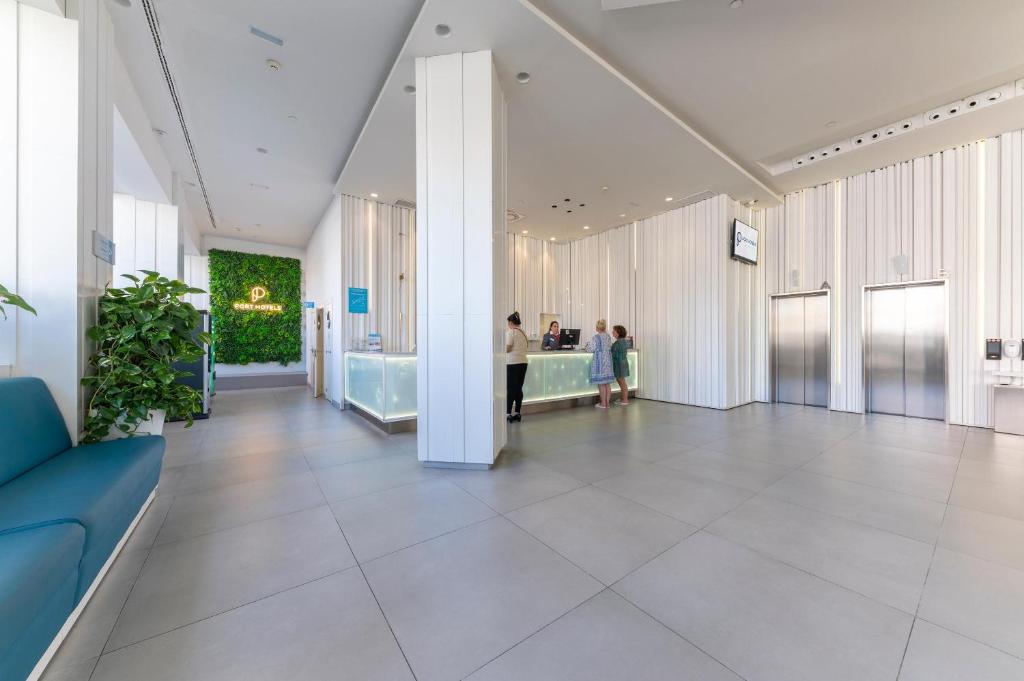 Лобби или стойка регистрации в Port Benidorm Hotel & Spa 4* Sup
