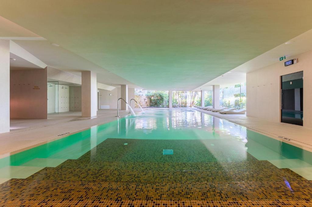 Бассейн в Port Benidorm Hotel & Spa 4* Sup или поблизости