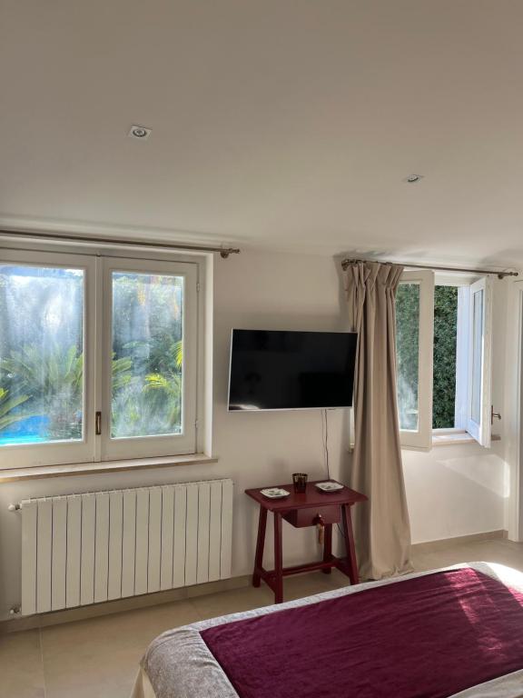 Domus Orestea Luxury Suites - 12