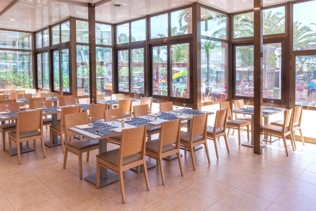 Restaurace v ubytování Port Denia