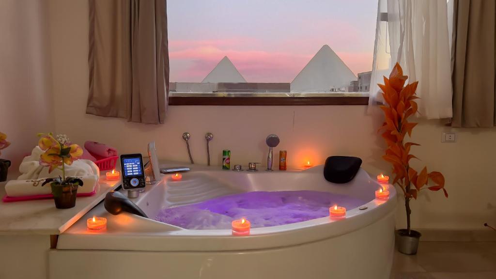 Luxury jacuzzi & pyramids view - Estudio Con Mountain View