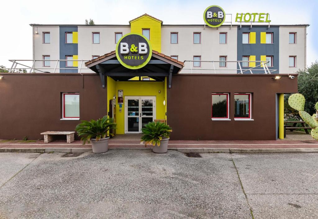 Budova, kde se hotel nachází