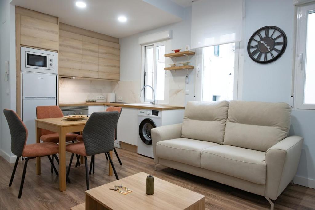 Luxurious apartment in Malasaña Centro madrid Temporal VAL212