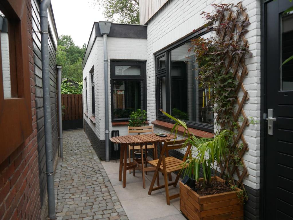 Afbeelding uit fotogalerij van Zevenenvijftig airb&b in Meppel